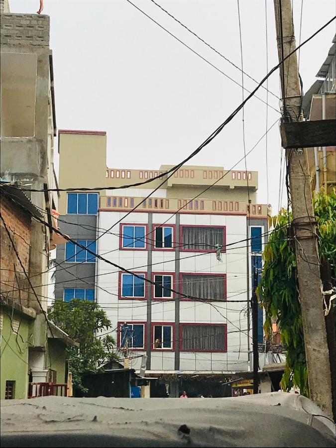 Hotel Krishnananda Dham Purí Exteriér fotografie